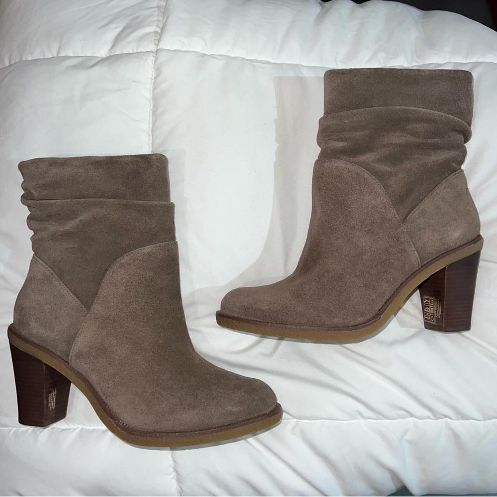 •new• Vince Camuto Parker round toe slouch suede heeled ankle boot in taupe - Picture 2 of 5